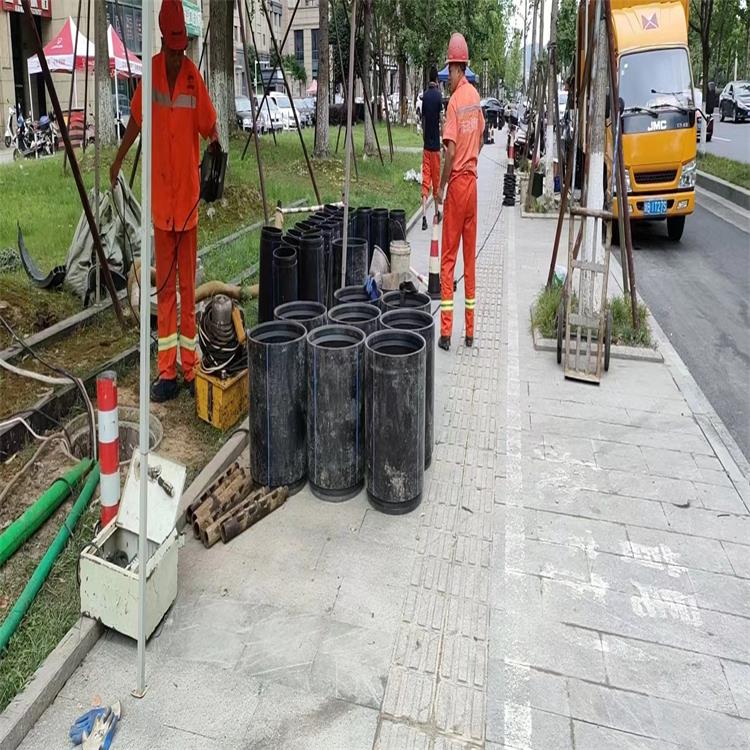 万城镇管道短管置换修复